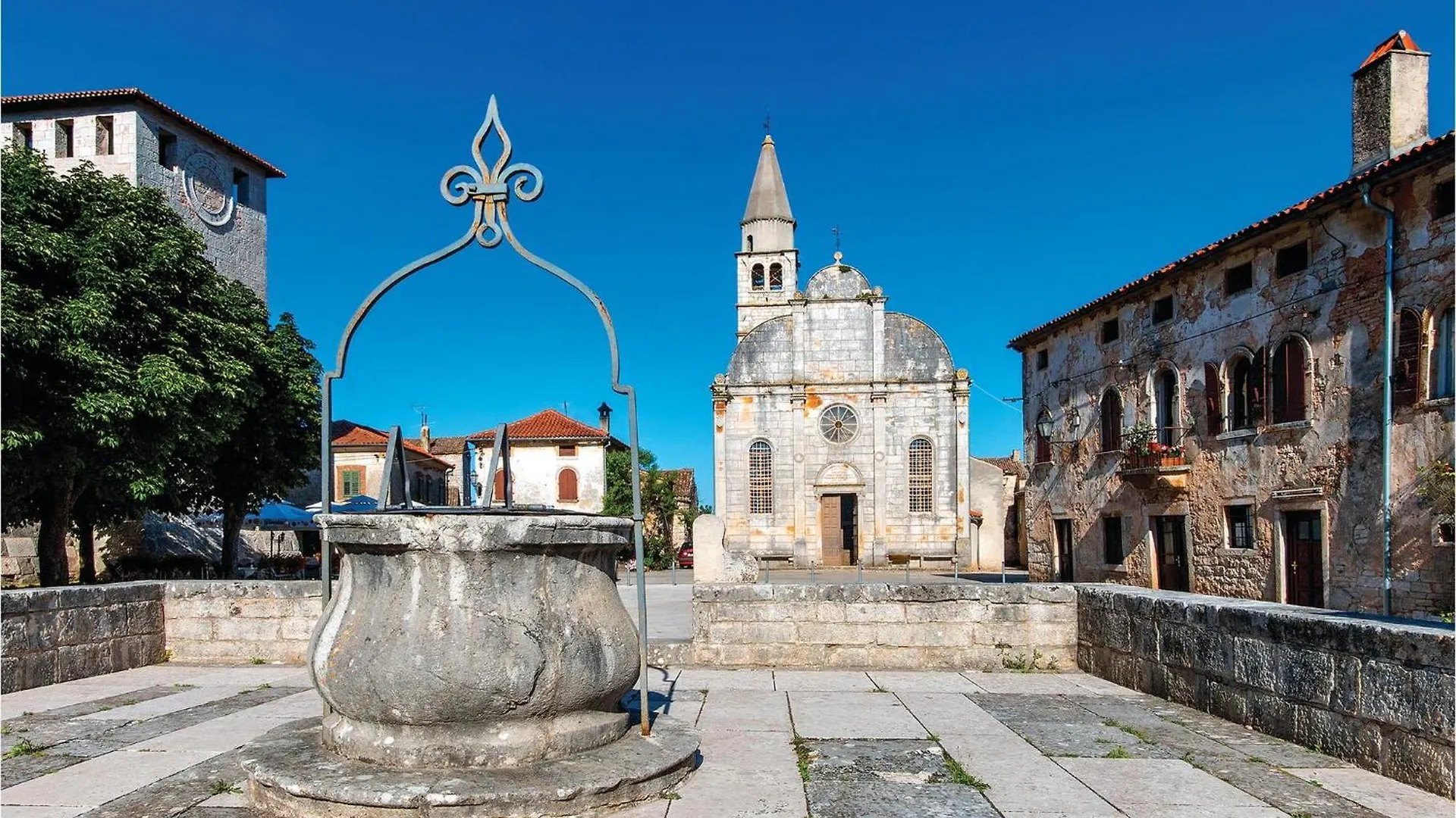 4 Bedroom Cozy Home In Cabrunici 0*,